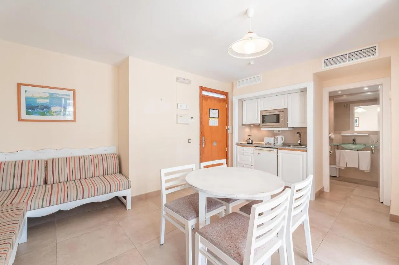 Apartamentos Ferrera Pins Феланич Испания